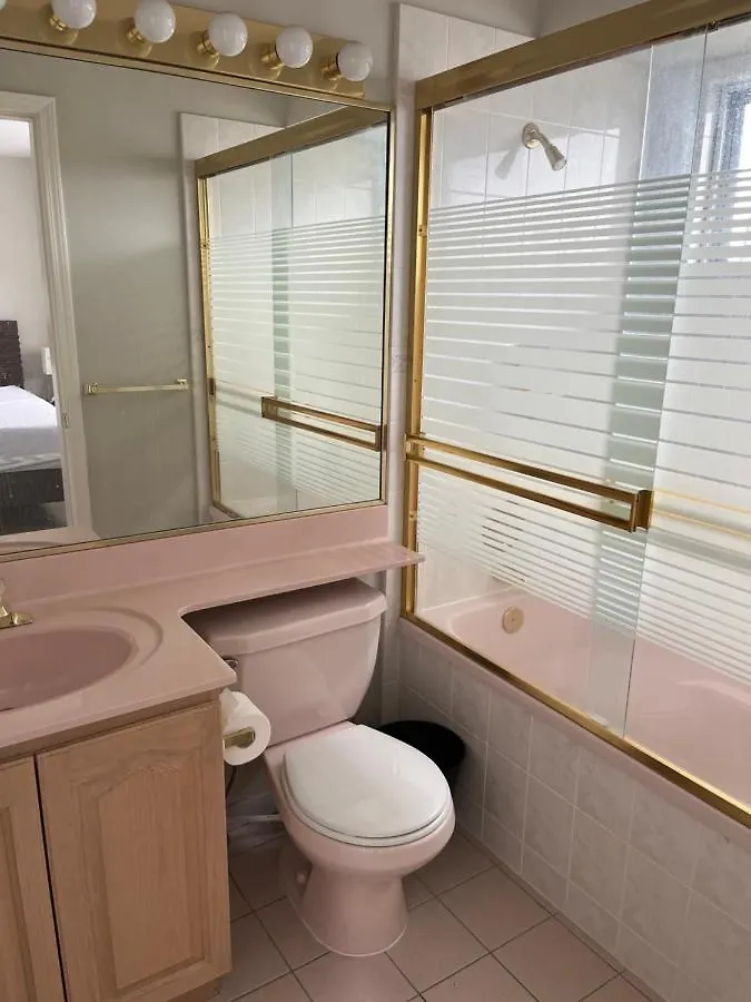 Homestay C And D Cozy Bedroom Vancouver Canada